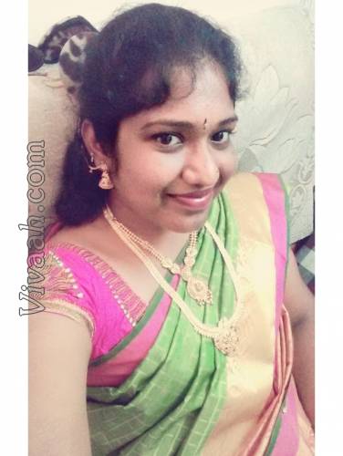 Profile of Anitha K., a Vellalar bride